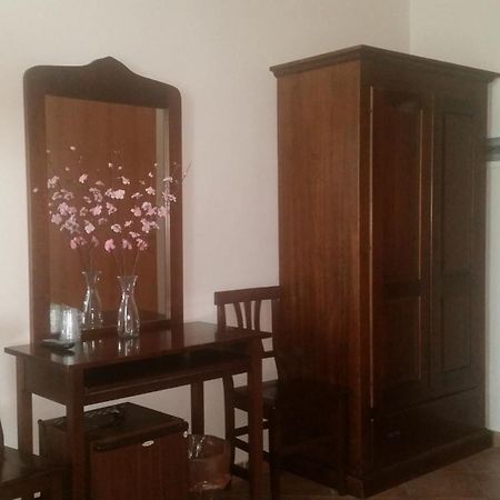 Hotel La Pendola Ozzero Phòng bức ảnh