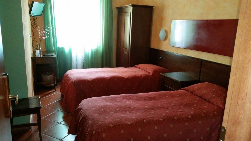 Hotel La Pendola Ozzero Ngoại thất bức ảnh