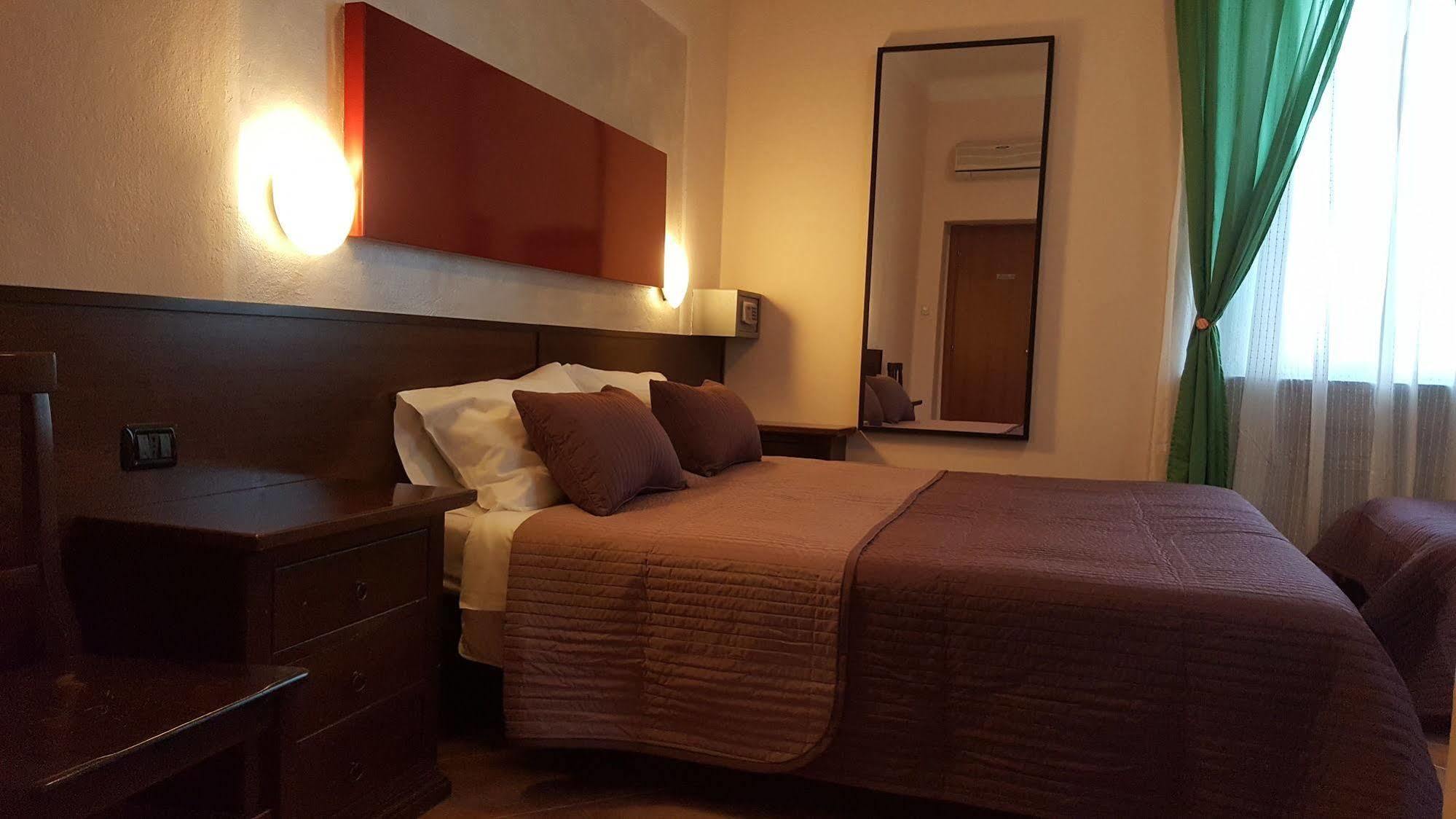 Hotel La Pendola Ozzero Ngoại thất bức ảnh
