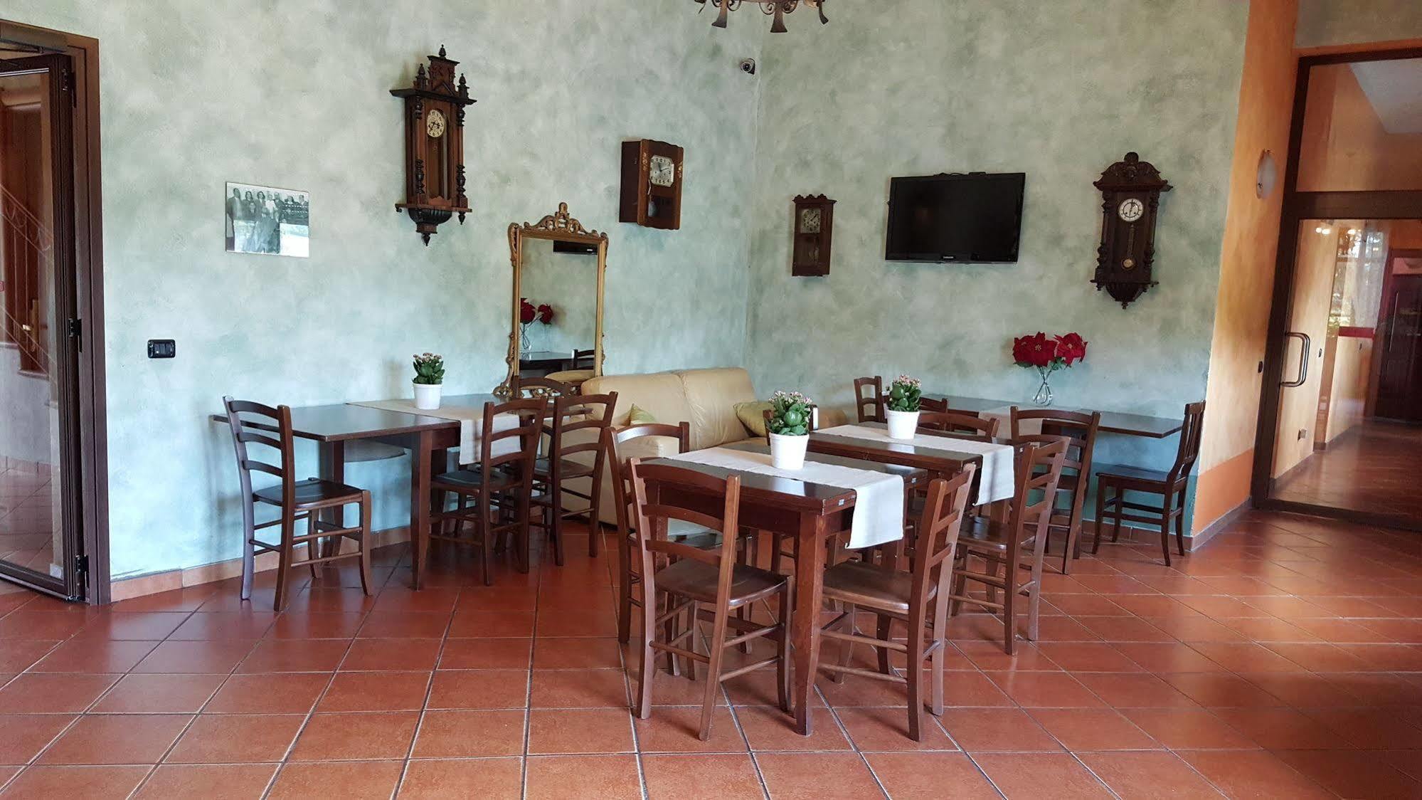 Hotel La Pendola Ozzero Ngoại thất bức ảnh